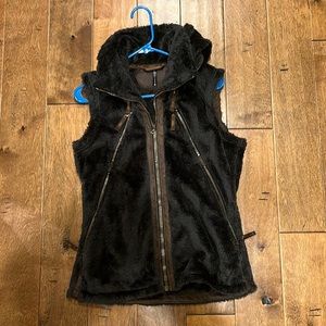 Kuhl gray fuzzy flight vest